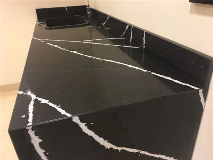 black and white quartz countertops