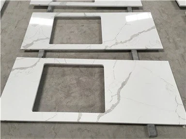 Calacatta Laza kvarcna kuhinja