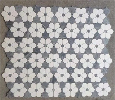 Sivi i bijeli cvjetni mramorni mozaik