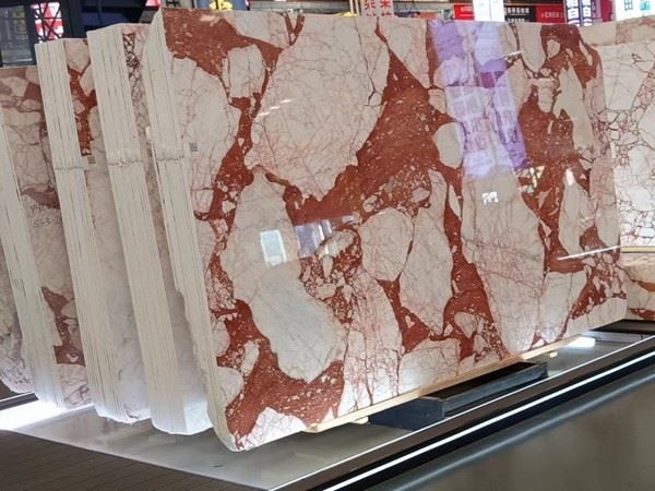 Calacatta Vagli Rosato Marble room