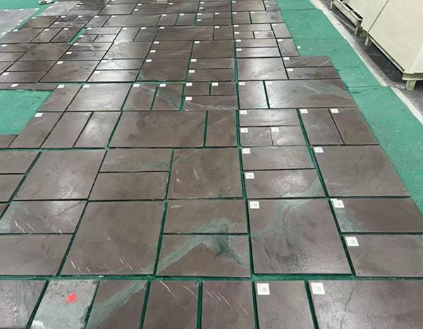 Zeleni i ljubičasti mramor