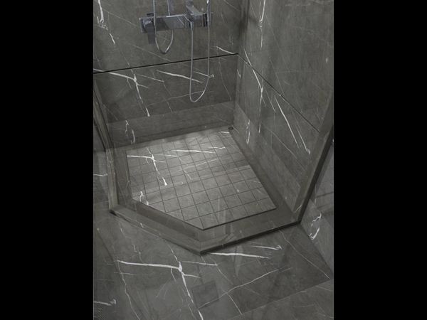 Pietra Gray Marble bathroom tiles
