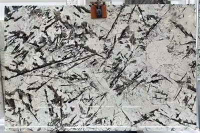Alpinus bijeli granit